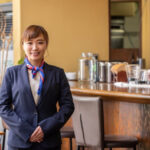 ホテル直営日本料理レストランでフロント業務・予約受付等を担当